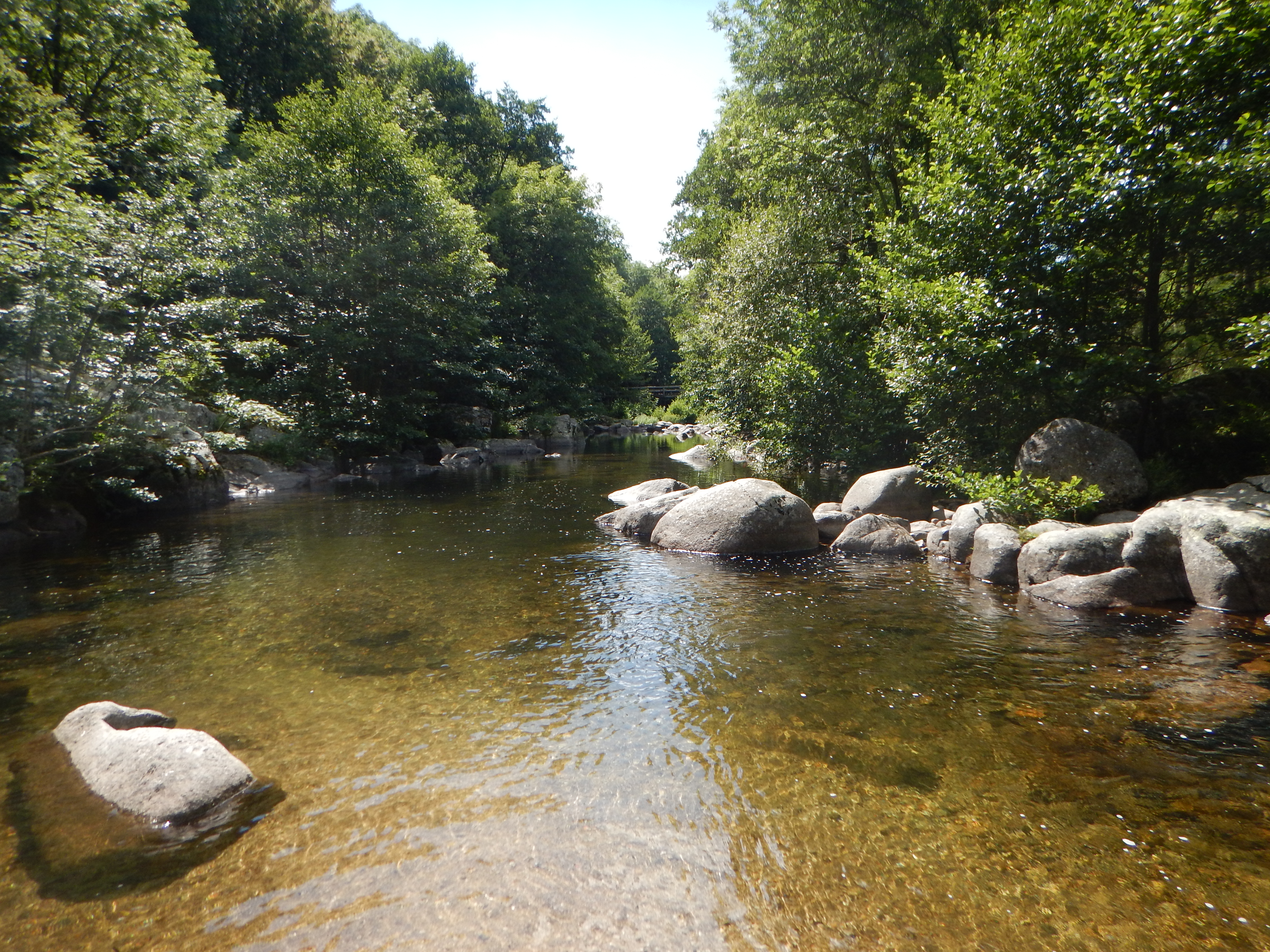 etang peche truite uzes