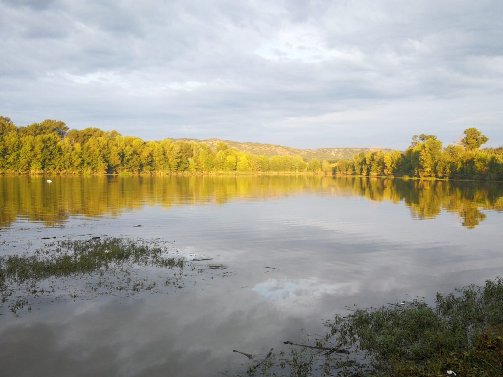 Lever du soleil sur la Valliguière, après une grosse crue du Gardon